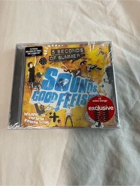 Sounds Good Feels Good (Deluxe)
5 Seconds of Summer CD.